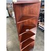 Image 2 : SOLID WOOD CHERRY FINISH CORNER CABINET