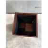 Image 2 : VINTAGE NORTHWEST COAST FIRST NATIONS ETCHED GLASS & WOOD KEEPSAKE BOX