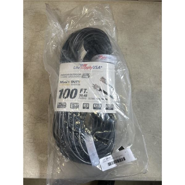 HEAVY DUTY LIGHTED 100 FT BLACK EXTENSION CORD. 16AWG/3C