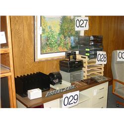LETTER TRAYS & ORGANIZER