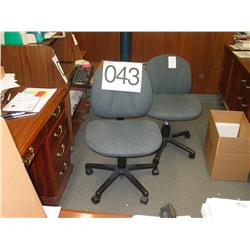 CASTERED CHAIRS (2X)