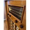 Image 10 : Crosley Chassis Radio Cabinet