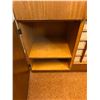 Image 3 : Crosley Chassis Radio Cabinet