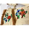 Image 2 : Beaded Leather Gloves