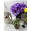Image 2 : Decorative Vases and Florals