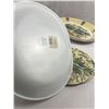 Image 5 : Plastic Serving Set