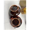 Image 6 : Stoneware & Ceramics