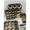Image 4 : Assortment of Baking Pans