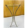 Image 1 : Glass-Top Plant Stand