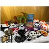 Image 1 : Halloween Decor Lot