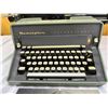 Image 3 : Remington International Typewriter