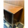 Image 2 : Zenith Stereo Cabinet