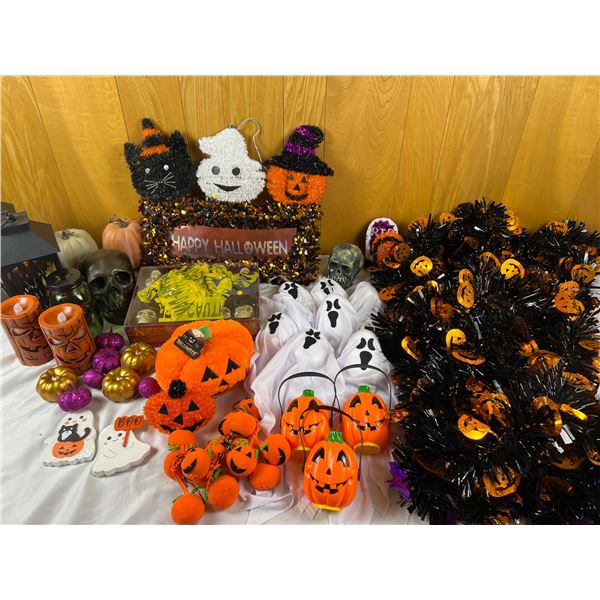 Halloween Decor Lot