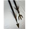 Image 2 : Carved Hunting Spears