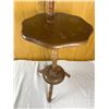 Image 2 : Wicker Lamp Table