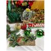 Image 3 : Christmas Greenery & Decor