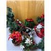 Image 5 : Christmas Greenery & Decor