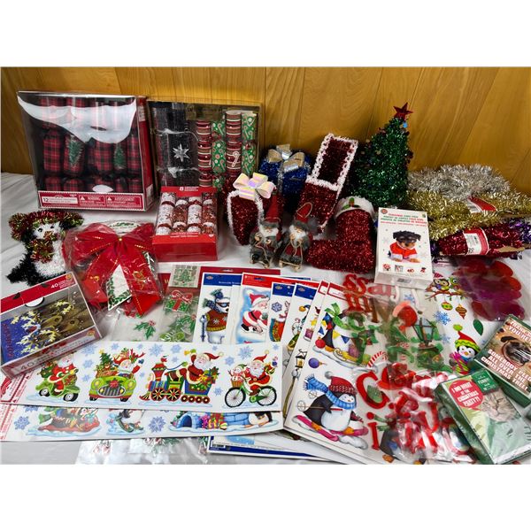 Christmas Decor Lot