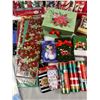 Image 5 : Christmas Wrapping Lot