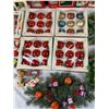 Image 3 : Christmas Ornaments & Decor