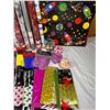 Image 2 : Seasonal Gift Wrapping Lot