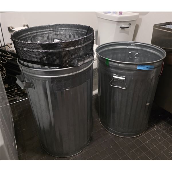 L2 - Group of 3 - Steel Recycling Cans