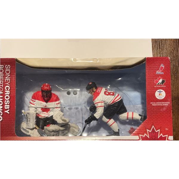 Sidney Crosby Robert Luongo Team Canada Figures