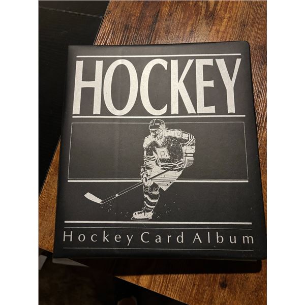 1991–92 Upper Deck NHL 700-Card Set w/Binder