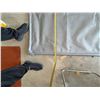 Image 3 : Tapson Garage Mat Grey With Raised Edge, Made In Canada, Approx. 7' x 16'