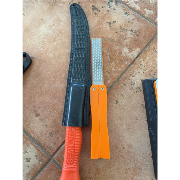 RealTree Diamond Hone Sharpener and SeaHunter Sheathed Knife Set