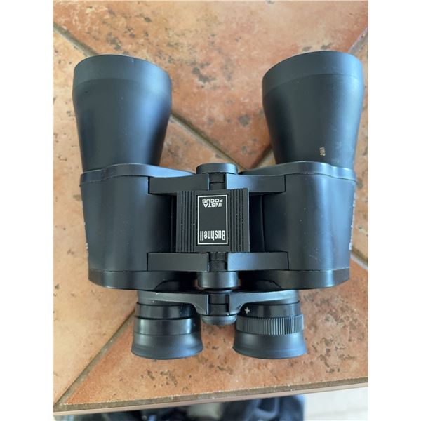 Bushnell Insta-Focus 10x50 Binoculars, 300ft/1000yds, 8° Field, Black