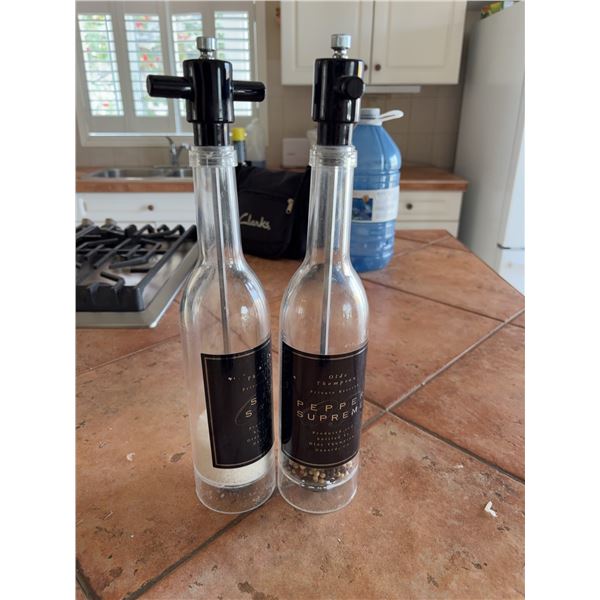 Olde Thompson Salt and Pepper Grinder Set With Steel and Glass Construction