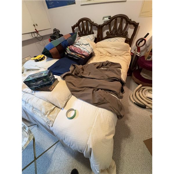 Double Bed With Wooden Headboard, Bedding and Pillows Included