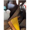 Image 14 : Workshop Tools, Hardware Organizers, Chemicals, and Hardware Supplies