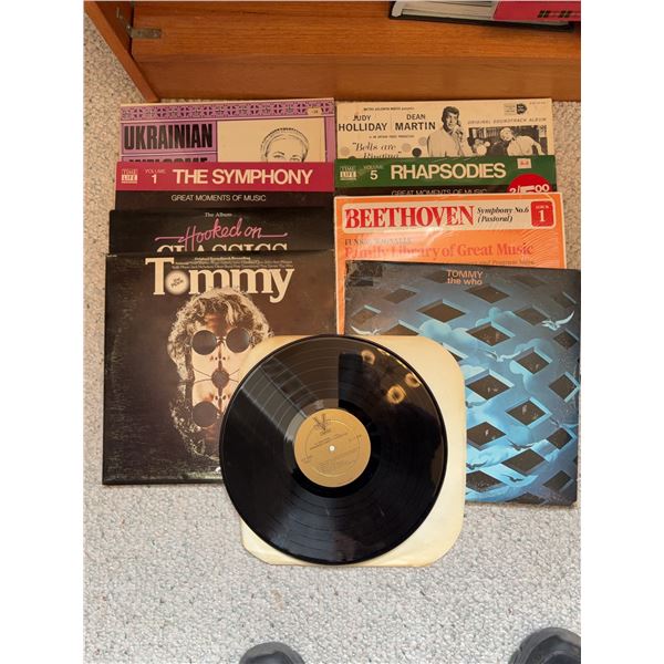9 Vinyl Records Including Hooked on Classics and Beethoven Symphony