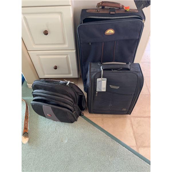 Luggage Set: Samsonite, Ricardo Rolling Bags, Swiss Gear Laptop Bag