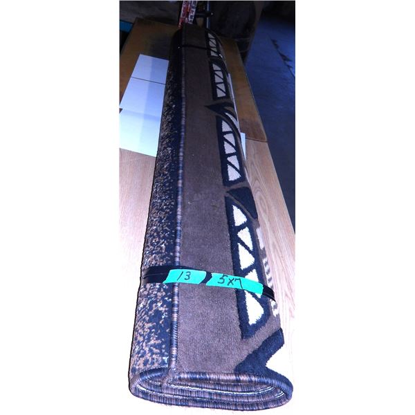 UNCLAIMED STORAGE:  5' X 7' AREA CARPET (BROWN & GLACK IN COLOR) (CLEAN)