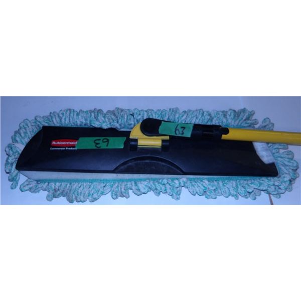 UNCLAIMED STORAGE:  RUBBERMAID DUST MOP