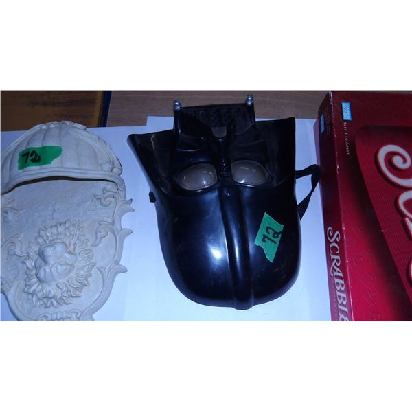 BOX C/W SCRABBLE GAME, WALL HANGING & STAR WARS MASK