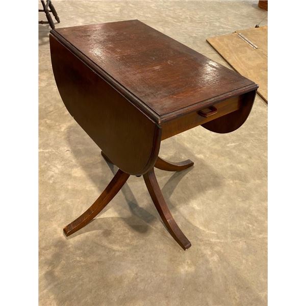 28X38IN DROP LEAF TABLE