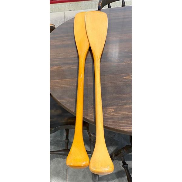2 PADDLES
