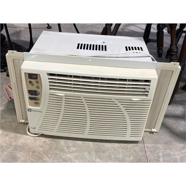 WINDOW PORT AIR CONDITIONER