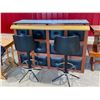 Image 1 : 5FT BAR AND 2 BAR STOOLS