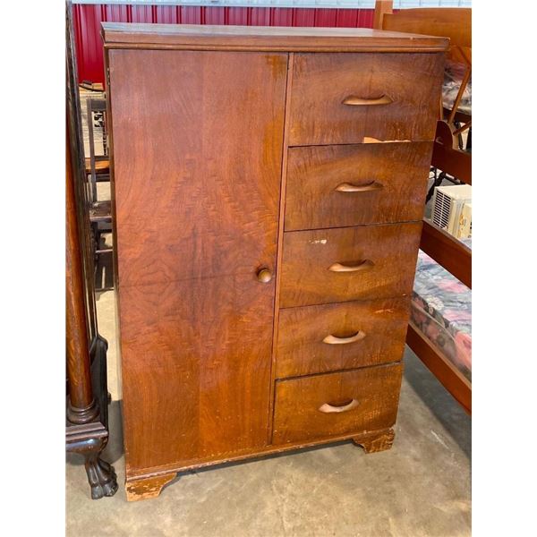 34IN WOODEN WARDROBE