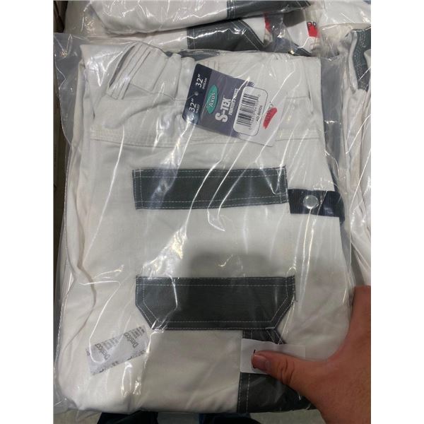 PAIR OF SIZE 32X32IN PAINTERS PANTS