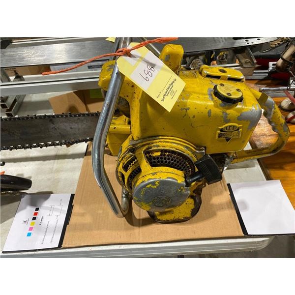 HEAVY VINTAGE CHAINSAW WITH 20IN BAR