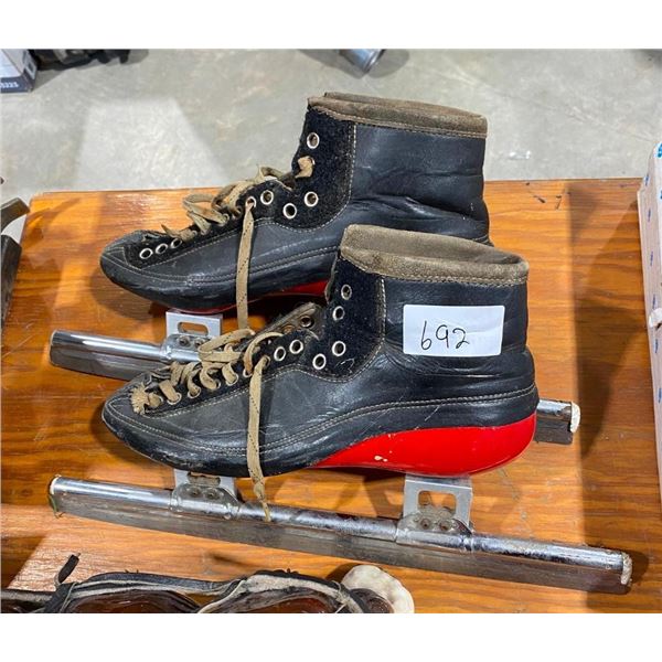ANTIQUE SIZE 11.5 GOALIE SKATES