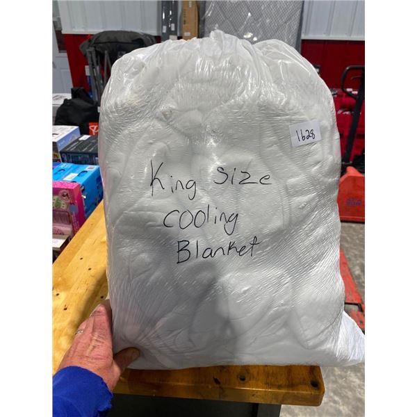 KING SIZE COOLING BLANKET - OUT OF BOX