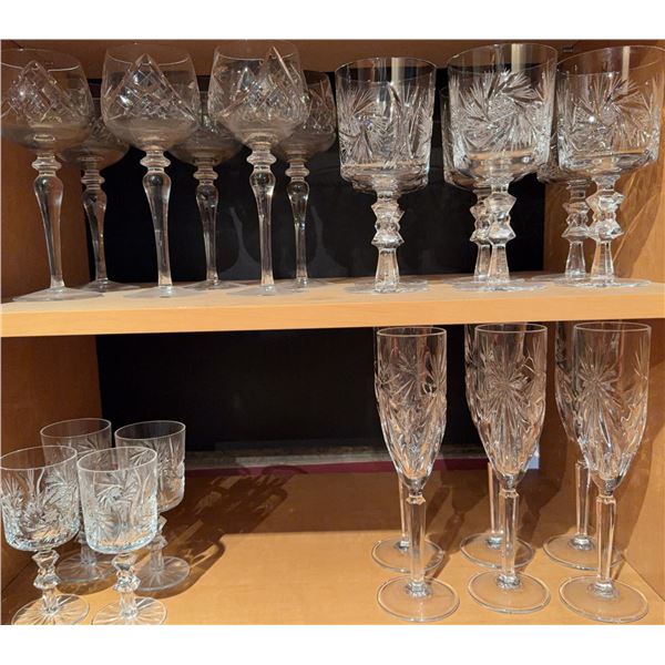 Cut Crystal Stemware Set, 16 Pieces Including Wine and Champagne Glasses