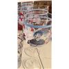 Image 5 : Snowman-Themed Holiday Glassware Set, 18 Pieces